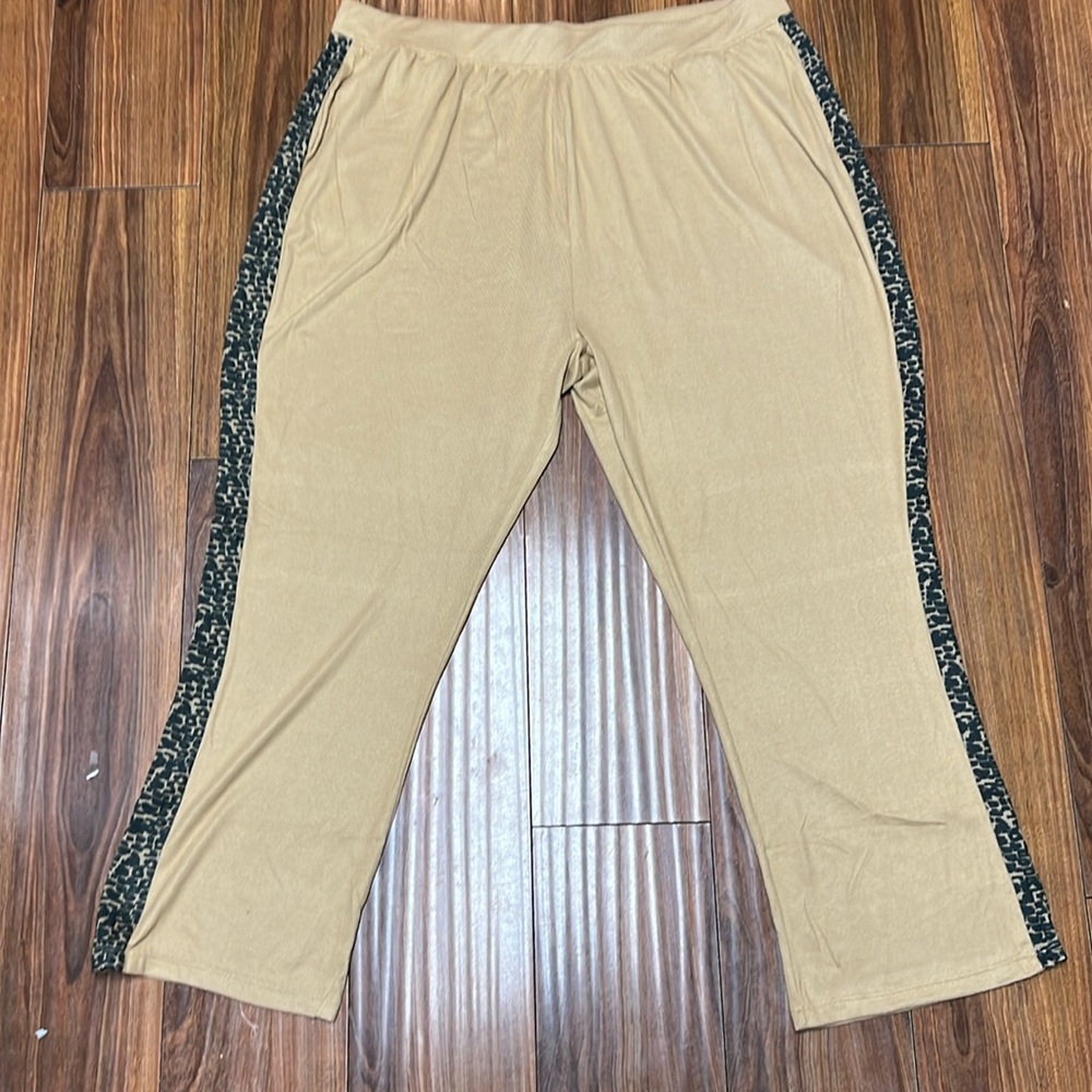 NEW Retreat Rhonda Shear Lounge Pants Plus Size 2X 3X Tan w/Pockets Animal Print